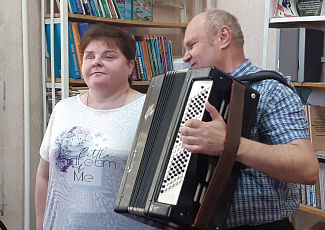 В Тольятти, Чапаевске и Похвистнево прошли мероприятия в рамках акции "Бессмертный полк"
